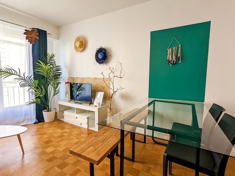 Cosy Spring 2Ch - Place Verdun - Stationnement Gratuit Pau Esterno foto