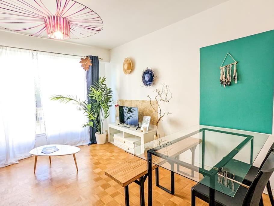 Cosy Spring 2Ch - Place Verdun - Stationnement Gratuit Pau Esterno foto